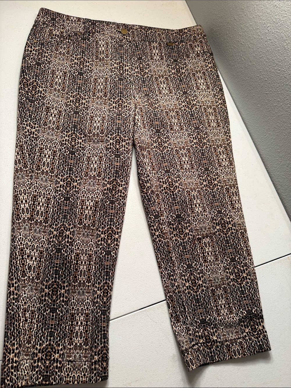 TanJay Brown Animal-Print Capris